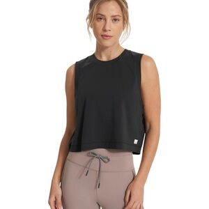 NWT Vuori feather crop tank Size L